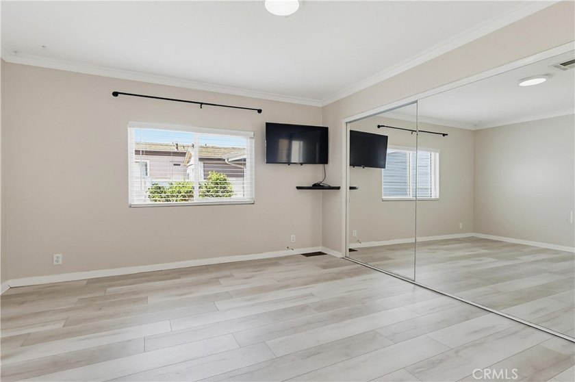 2275 W 25th 222 - photo 24
