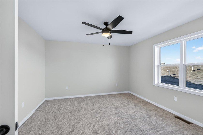 Move-in ready and beautifully designed, this stunning Swan Creek - photo 33