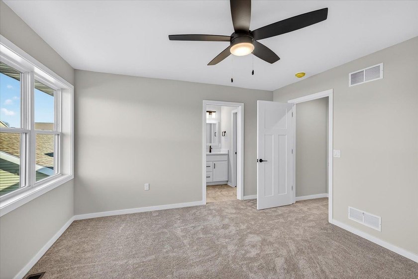 Move-in ready and beautifully designed, this stunning Swan Creek - photo 35
