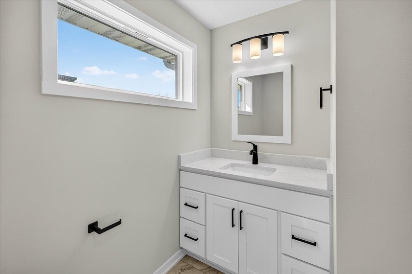 Move-in ready and beautifully designed, this stunning Swan Creek - photo 45
