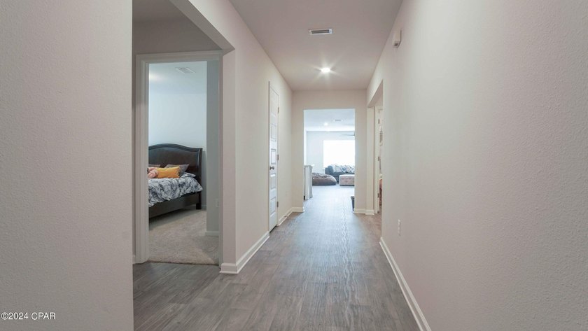 Welcome to Brighton Oaks! This tight knit neighborhood of under - photo 3