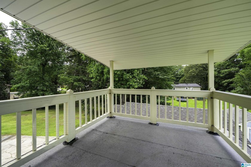 New Listing in Hueytown. This home is in a great location and - photo 24