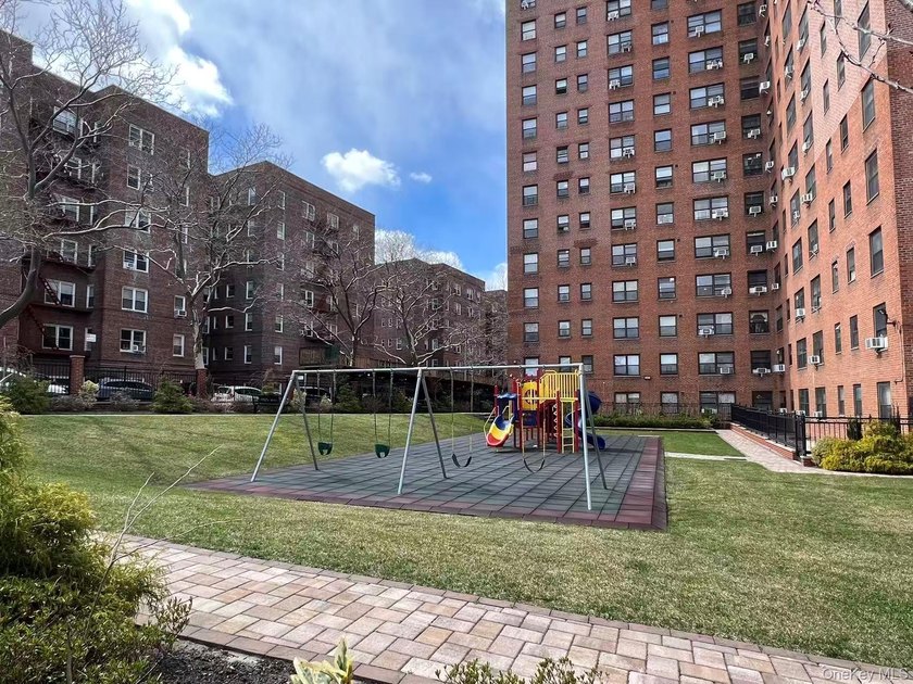 ** Motivated Seller!** The walls of the entire unit have been - photo 26