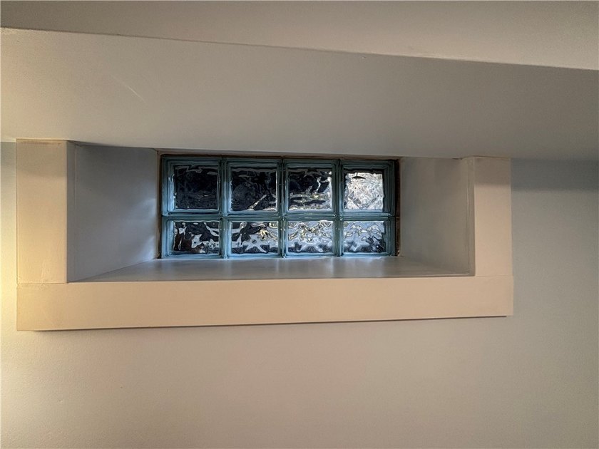 Beautifully renovated turnkey home! Located on the cusp of - photo 28