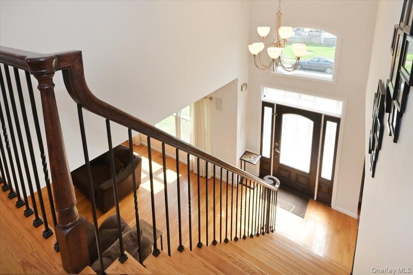 Welcome To 46 Scott Street In Massapequa Park. This Stucco &amp; - photo 6