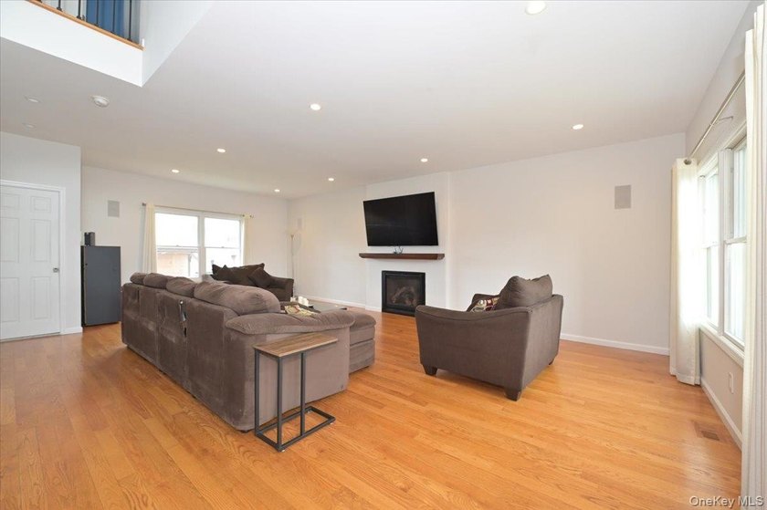 Welcome To 46 Scott Street In Massapequa Park. This Stucco &amp; - photo 7
