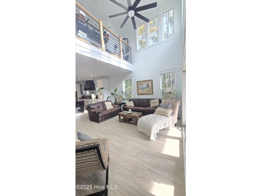 Private Waterfront Estate ! Must see to believe - photo 21