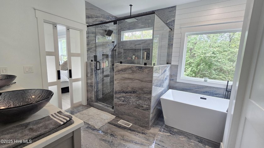 Private Waterfront Estate ! Must see to believe - photo 25