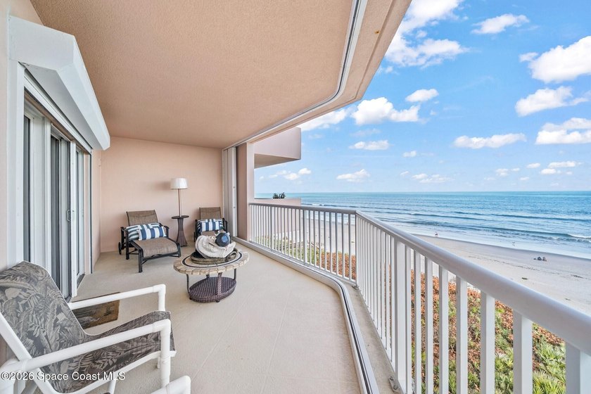 SE- corner unit on the 5th floor of the beautiful Barringer - photo 41