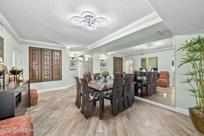SE- corner unit on the 5th floor of the beautiful Barringer - photo 46