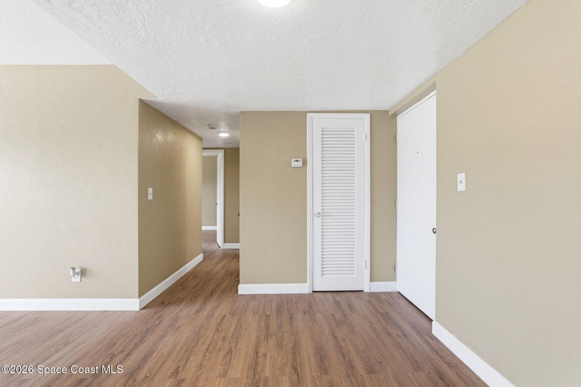 Updated and move-in ready, this spacious 3-bedroom, 2-full-bath - photo 14