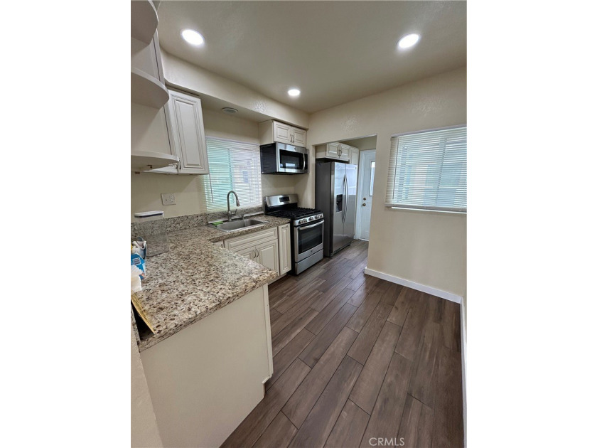 New construction ADU completed in 2024! Plus Remodeled Front - photo 4