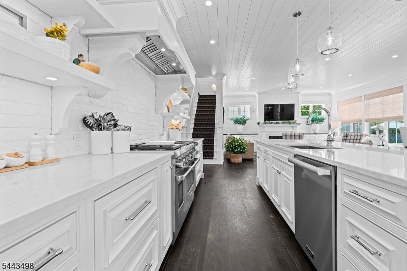Architectural excellence meets everyday living in this - photo 11