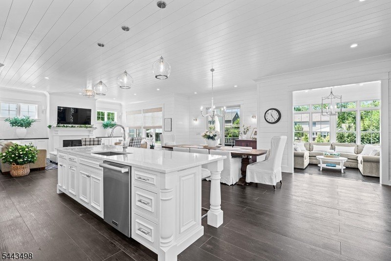 Architectural excellence meets everyday living in this - photo 12