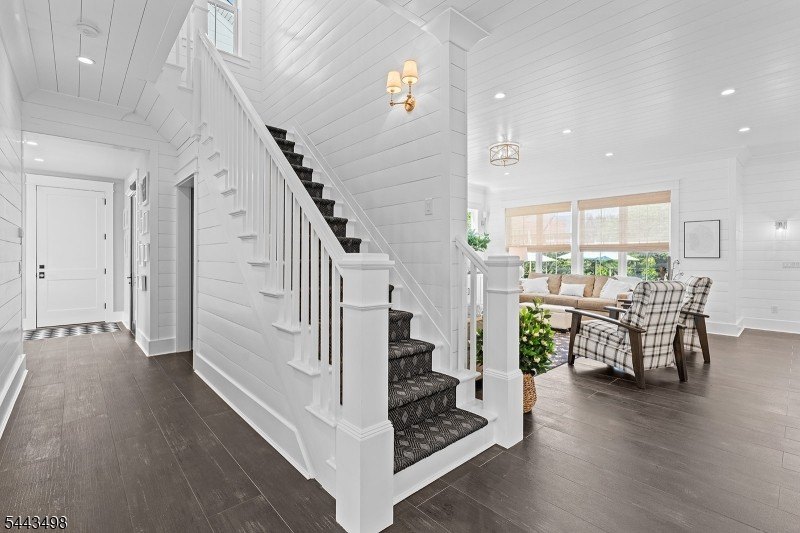 Architectural excellence meets everyday living in this - photo 21
