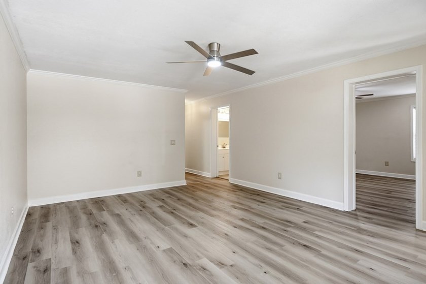 Newly renovated home in the highly desired Oak Grove School - photo 3