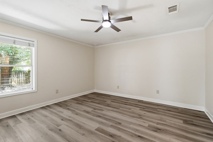 Newly renovated home in the highly desired Oak Grove School - photo 10