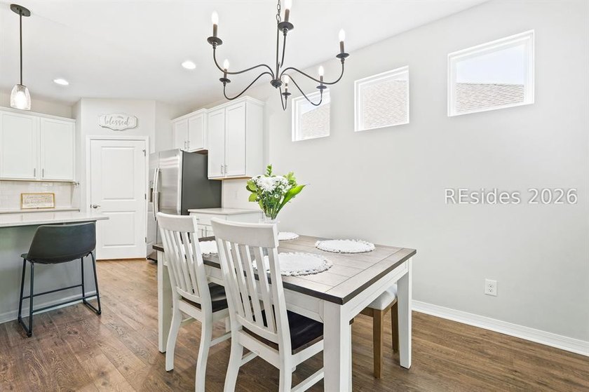 Welcome home to this pristine gem in the gated Reserve section - photo 23