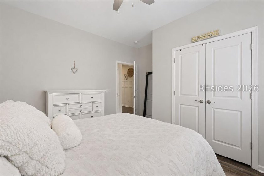 Welcome home to this pristine gem in the gated Reserve section - photo 36