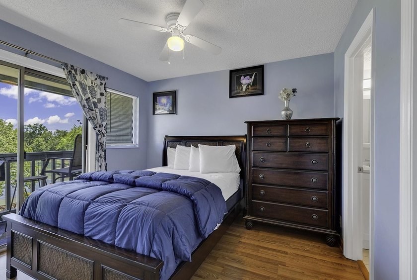 Welcome to Myrtle Beach Resort! This 2 bedroom 2 bath top floor - photo 11