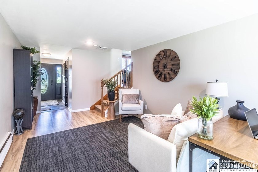 Are you looking for a spacious 3 bedroom, 1.5 bath home near all - photo 17