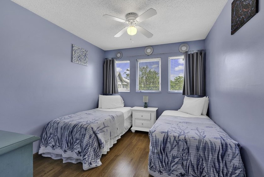 Welcome to Myrtle Beach Resort! This 2 bedroom 2 bath top floor - photo 19