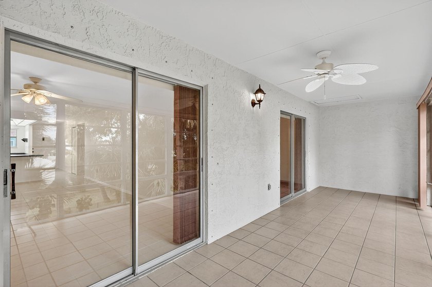 Looking for the Florida Retirement Lifestyle on a budget? Then - photo 20