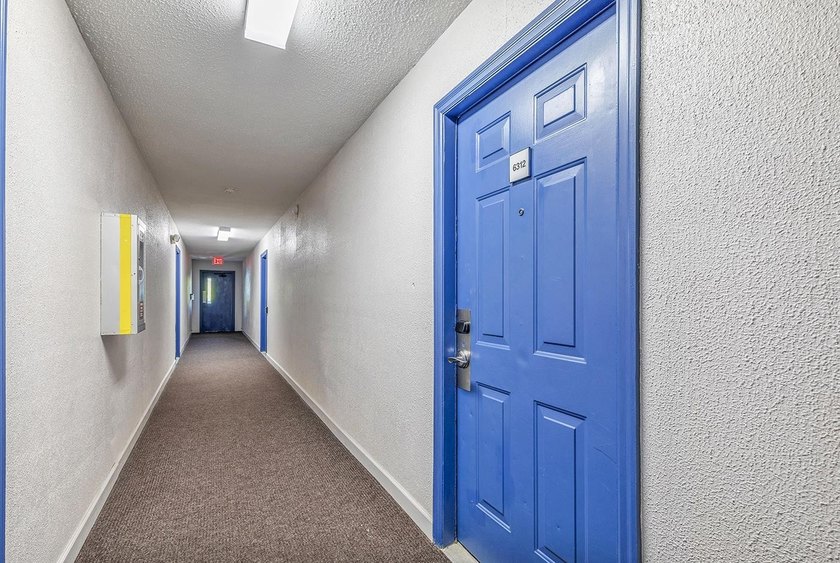 Welcome to Myrtle Beach Resort! This 2 bedroom 2 bath top floor - photo 23