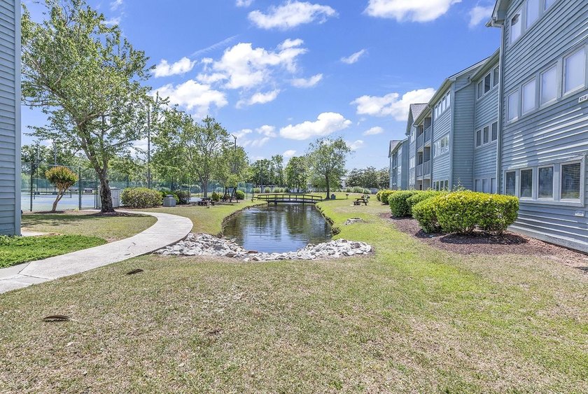Welcome to Myrtle Beach Resort! This 2 bedroom 2 bath top floor - photo 24