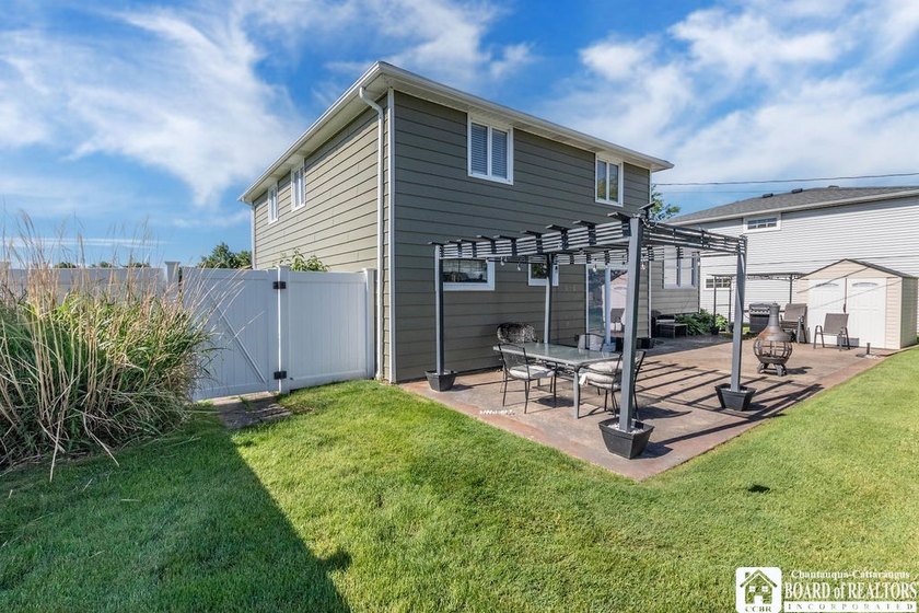 Are you looking for a spacious 3 bedroom, 1.5 bath home near all - photo 39