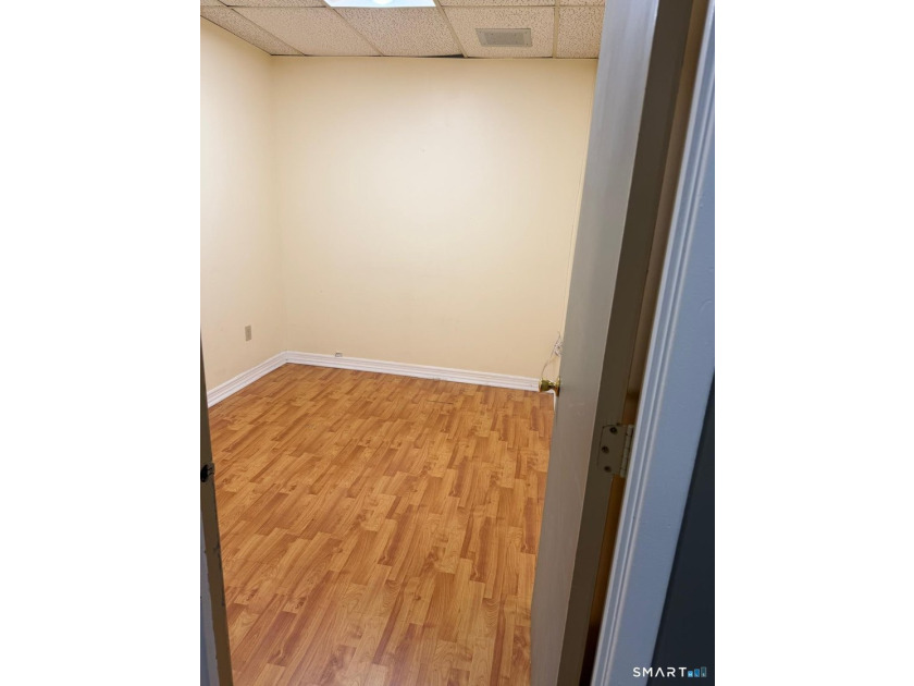 Opportunity to purchase a 1,758 SF fourth-floor professional - photo 10