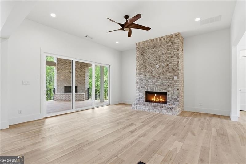 Are you looking for a Custom home without having to deal with a - photo 18