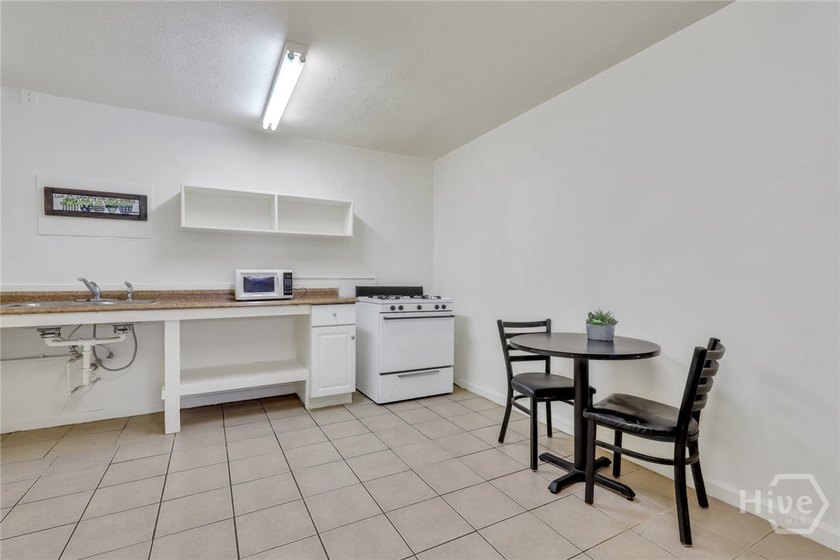 Rare opportunity to acquire a 25-unit extended-stay - photo 22
