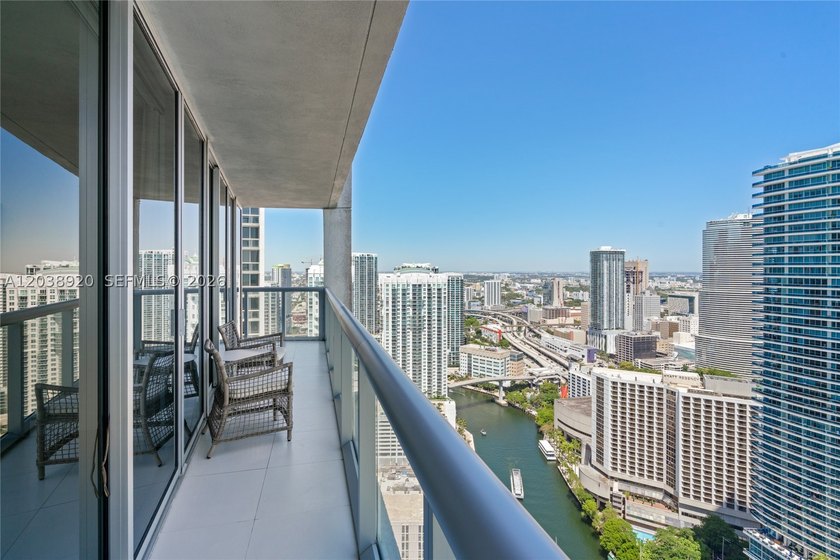 Experience luxury living at Icon Brickell Tower I. This bright - photo 35