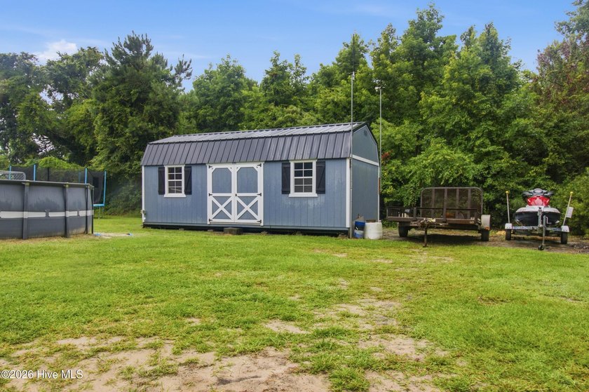 Escape to the peace and privacy of country living with this - photo 45