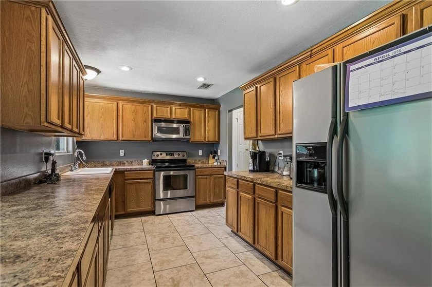 Great home located in the heart of Slidell. Lots of bonus space - photo 6