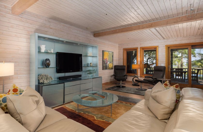 Welcome to 411 Pelican Flight Drive, an extraordinary oceanview - photo 12