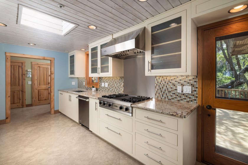 Welcome to 411 Pelican Flight Drive, an extraordinary oceanview - photo 22