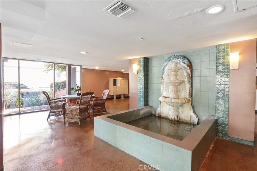 Showcasing an exceptional layout, open-concept design, and - photo 26