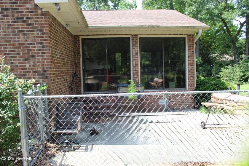 Welcome home to 1412 Oxford Lane--where charm, opportunity, and - photo 3