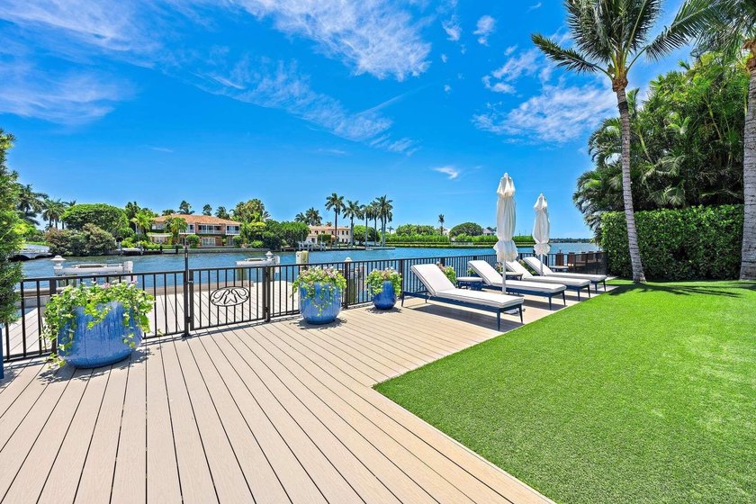 Stunning ''nearly new'' waterfront residence, complete with - photo 27