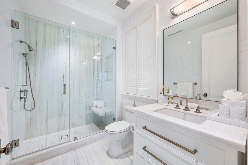 Stunning ''nearly new'' waterfront residence, complete with - photo 32