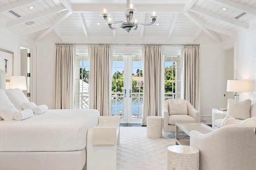 Stunning ''nearly new'' waterfront residence, complete with - photo 37