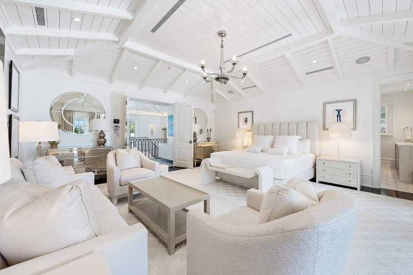 Stunning ''nearly new'' waterfront residence, complete with - photo 39