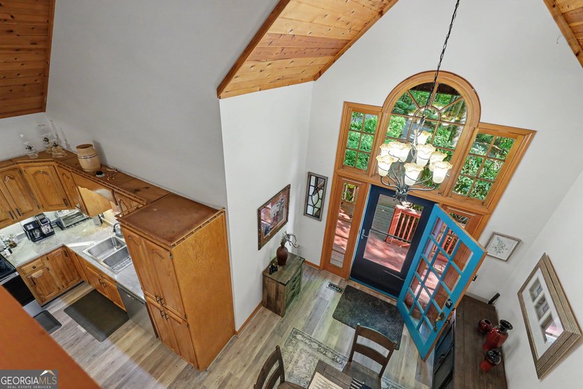 The Ultimate High-Elevation Retreat: Perched high above the - photo 33