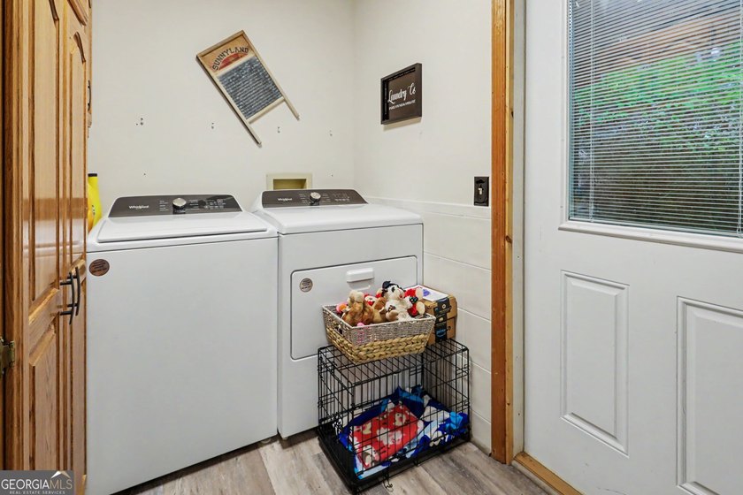 The Ultimate High-Elevation Retreat: Perched high above the - photo 36