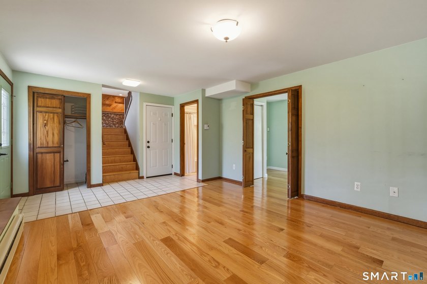 Welcome to 82 Lake Garda Drive, a beautifully maintained - photo 10