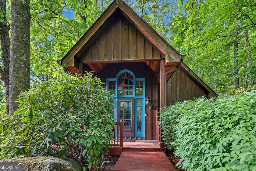 The Ultimate High-Elevation Retreat: Perched high above the - photo 45