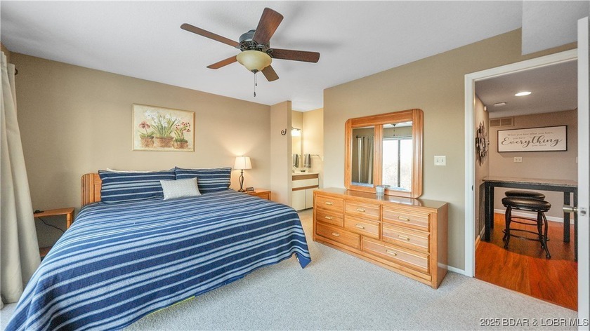 Your year-round Lake escape is ready and waiting. This fully - photo 12