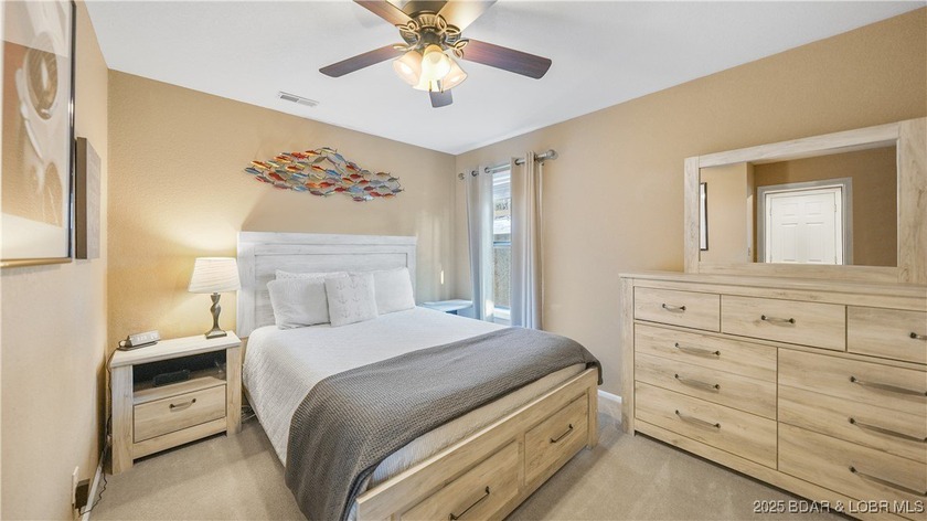 Your year-round Lake escape is ready and waiting. This fully - photo 15